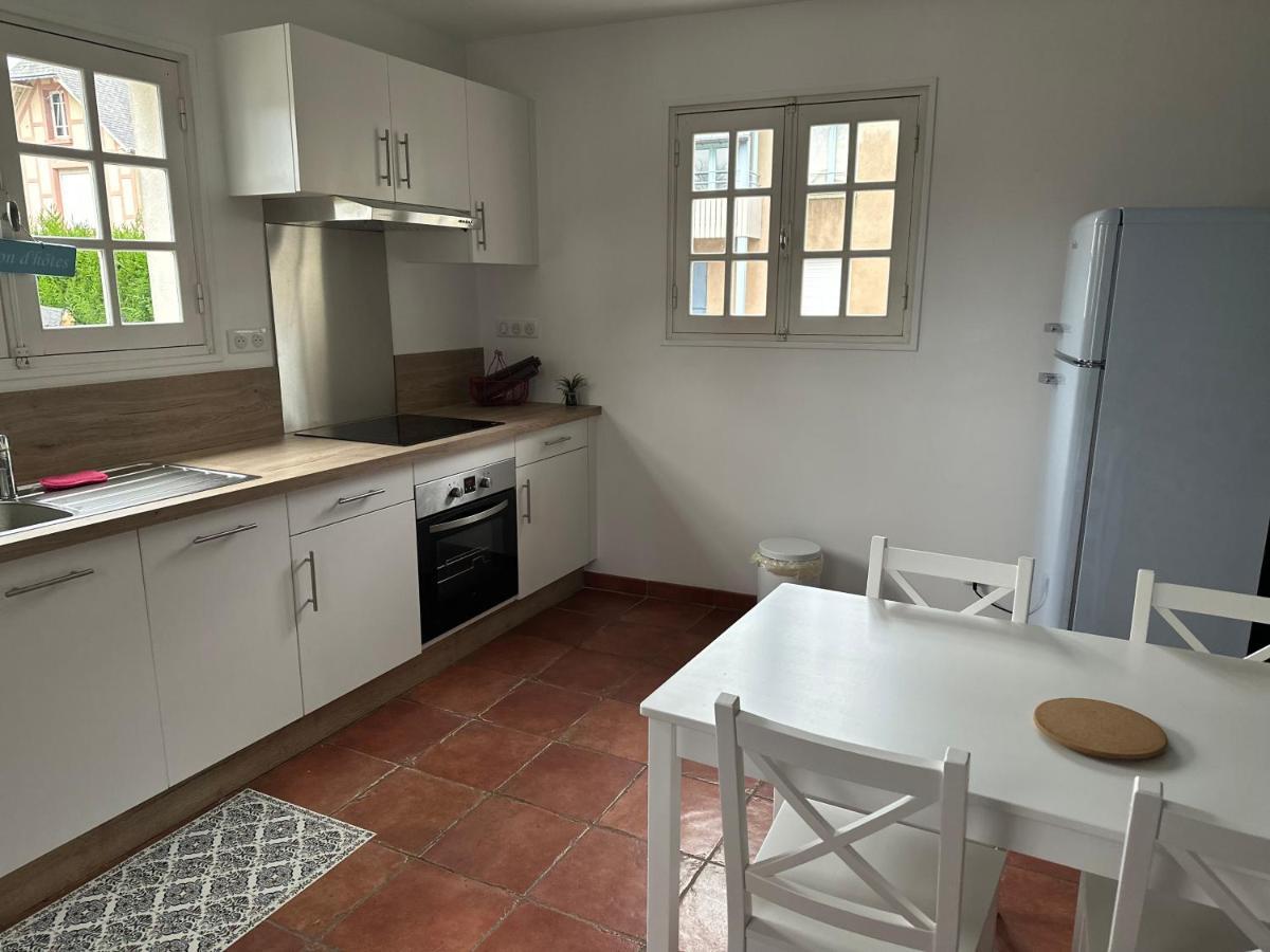 Chez Alice - Isigny Le Buat Villa Kültér fotó