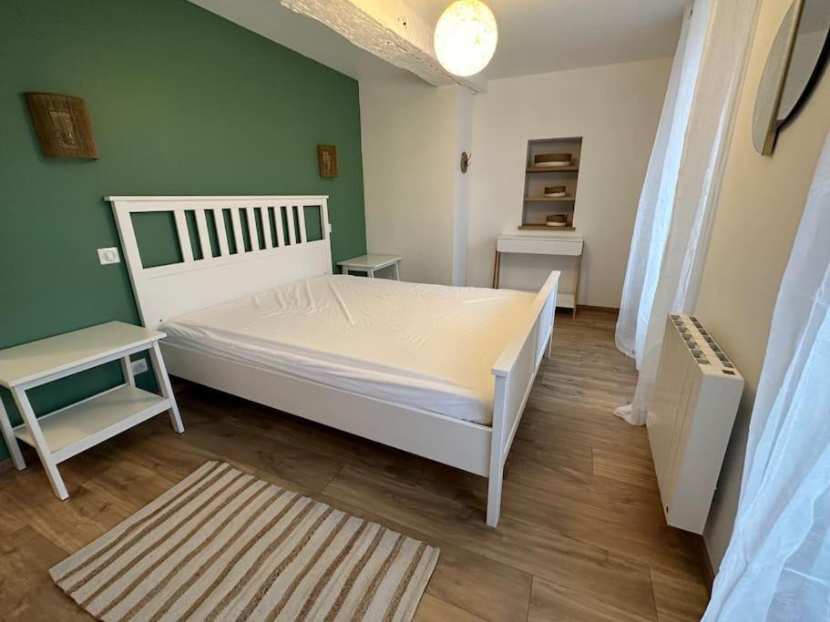 Chez Alice - Isigny Le Buat Villa Kültér fotó